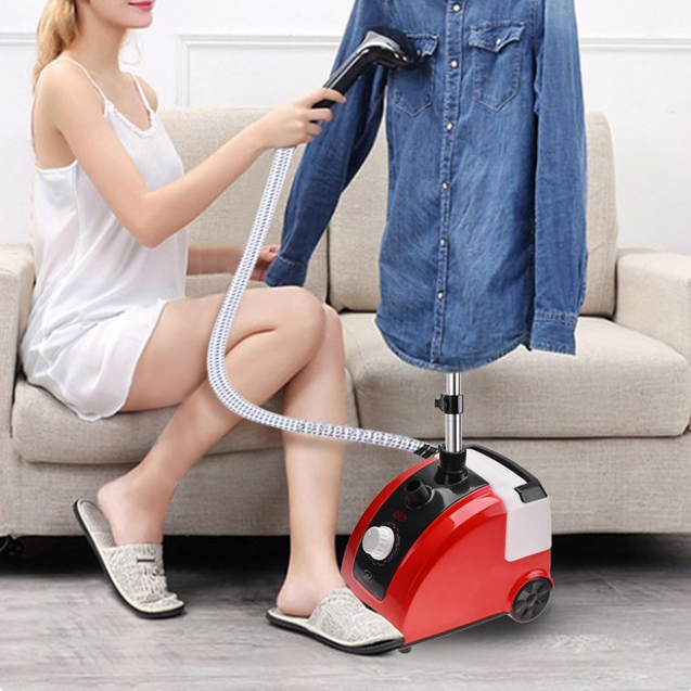Standing Steamer with Garment Hanger 0.5-Gallon Water Tank with Fabric Brush and Wheels